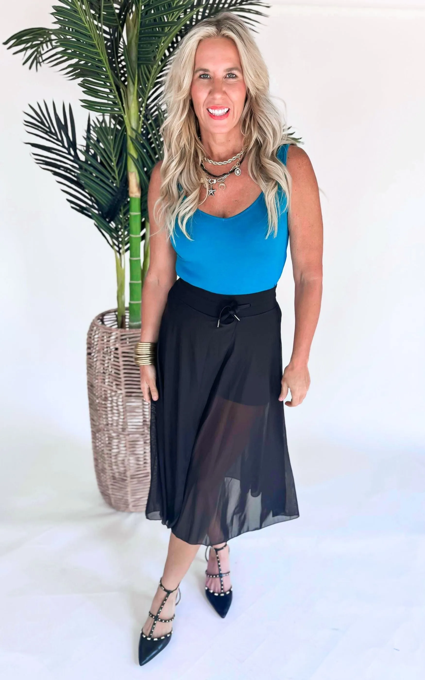 Halara High Waisted Drawstring Contrast Mesh 2-in-1 Side Pocket Flowy Midi Flare Casual Skirt - Black** Final Sale
